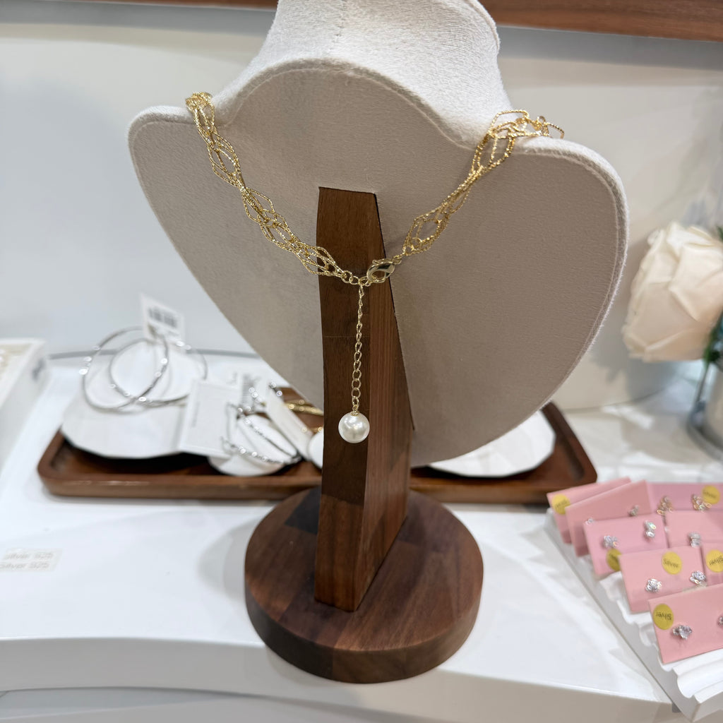 Elegant Braided Gold Chain Necklace